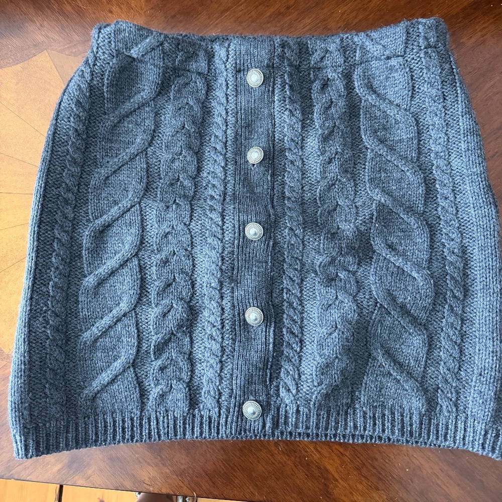 Wool skirt